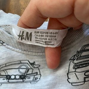 H&M Shirts & Tops - Boys H&M sweatshirt H&M Shirts & Tops - Boys H&M sweatshirt